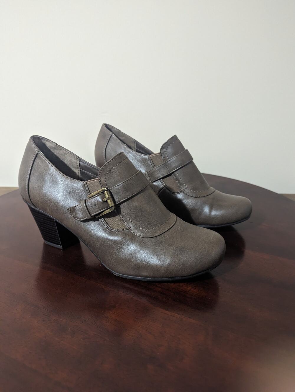 G.H. Bass & Co. Bass Mystic Brown Booties with Buckle Size 9 boots